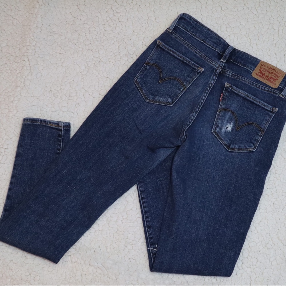 Levi Ripped Skinny Jeans - Picture 5 of 7